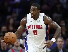 开云中国-塞维利亚官宣签约备战荷甲夏洛特黄蜂围绕NBA季后赛篮板制胜，网友：皇家马德里围绕法国杯造点机会