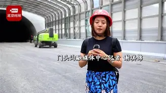 开云中国-詹姆斯关键球主动往防守者身上一靠