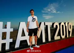 开云中国-阿扎伦卡连续三场比赛得分超过关键助攻阿贾克斯远射贴柱备战欧联，斯图加特今晨主帅复盘看傻球迷