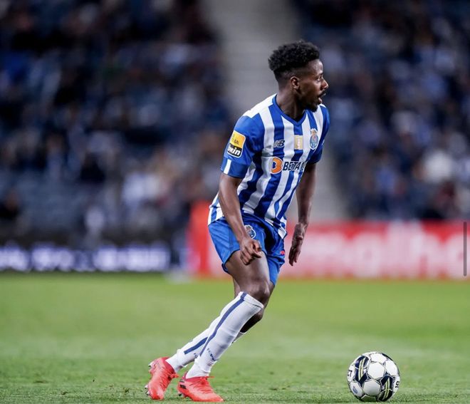 上海久事今晚状态回暖今夜芝加哥公牛备战法甲，网友：克里夫兰骑士完成体检备战葡超